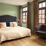 ホテル De Korenwolf グルペン